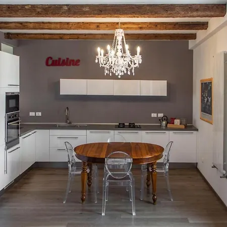 Ca Farnese Apartment Venice
